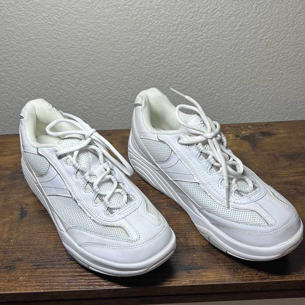 Trim Step Womens Size 8 rocking walking shoes